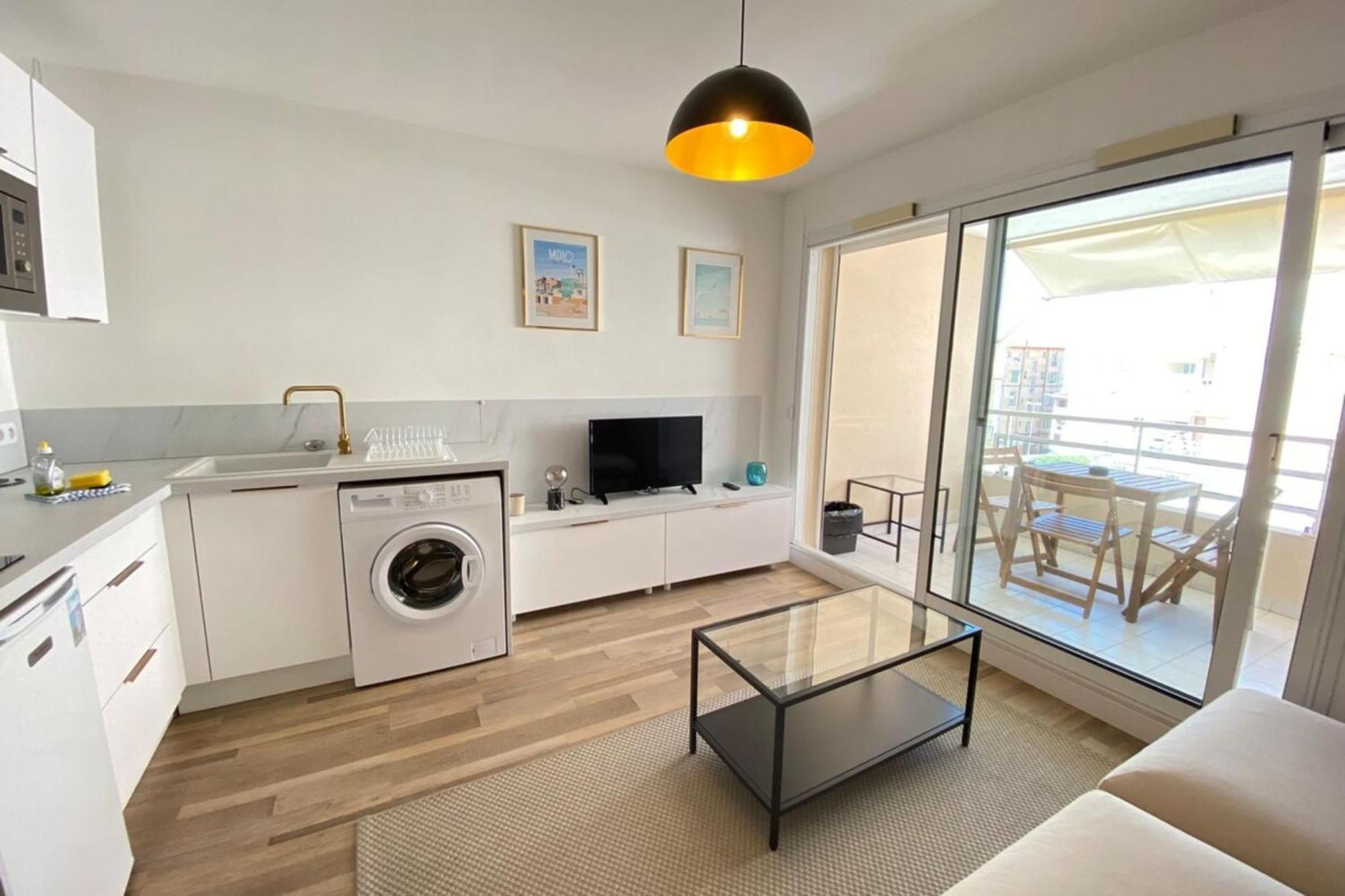 06Ai - Beautiful Renovated Studio - Sea And Pool View Vallauris Exterior foto
