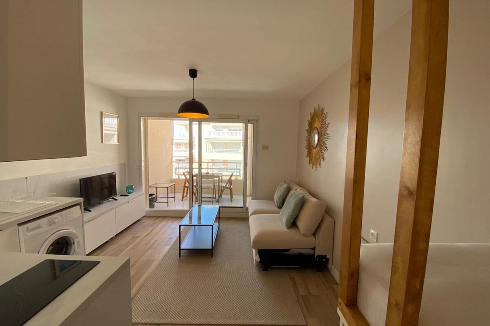 06Ai - Beautiful Renovated Studio - Sea And Pool View Vallauris Exterior foto